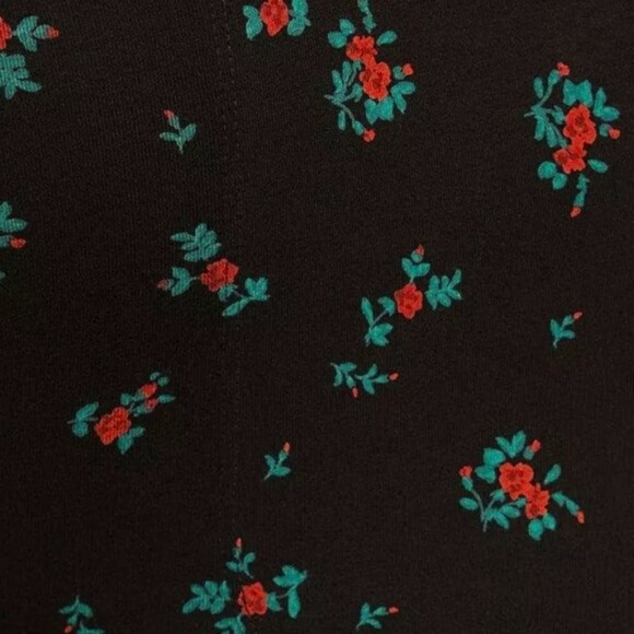 ❤️NWT VINTAGE TORRIID LEGGING POCKETS - ROSE FLORAL PRINT FULL LENGTH PLUS SIZE - Picture 2 of 11